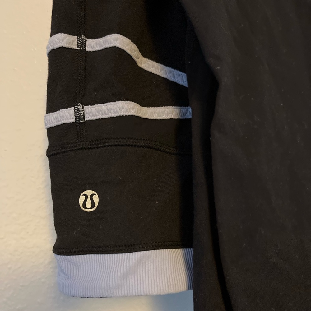 Lulu lemon crop leggings size 4